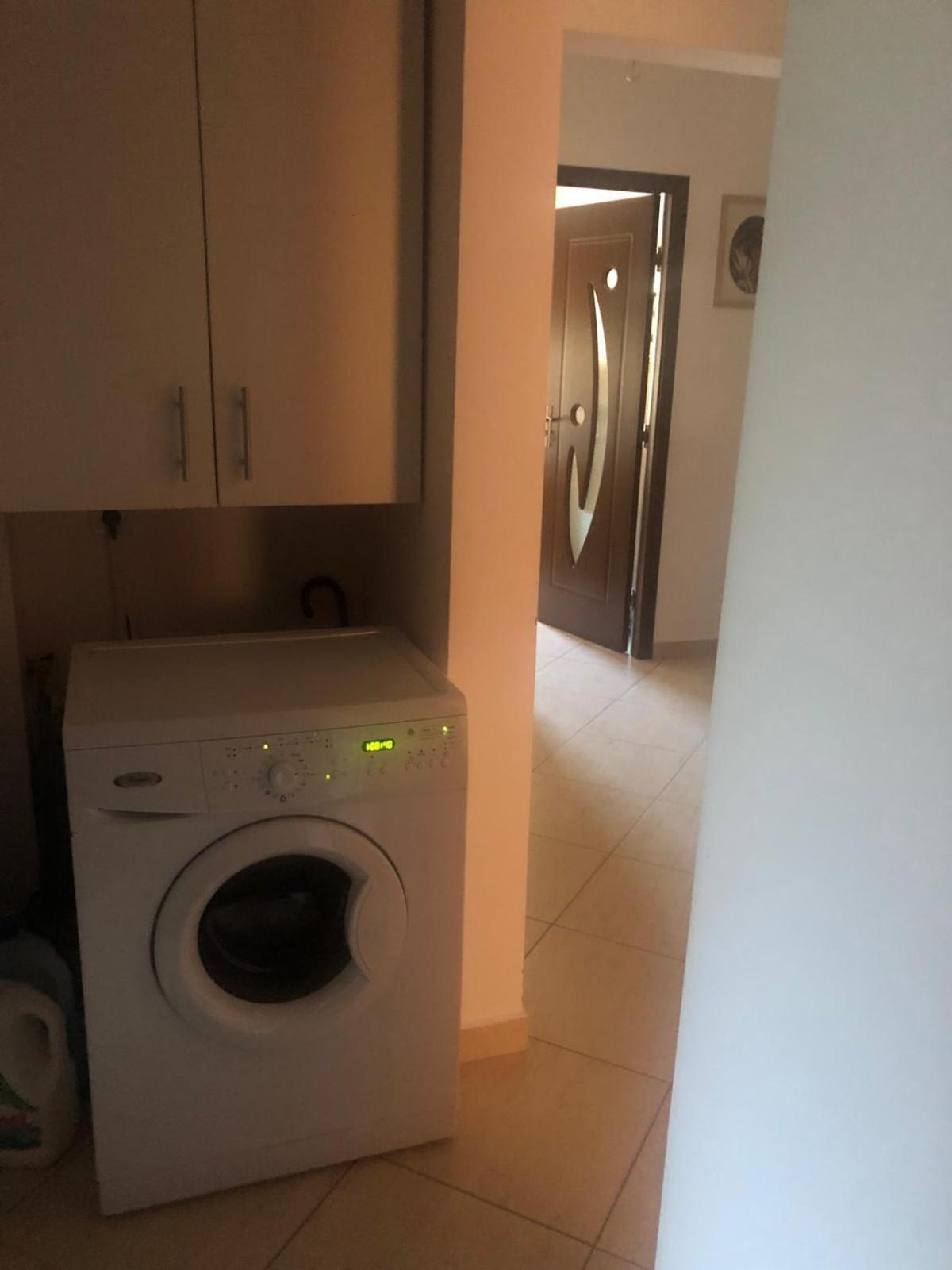 Apartament Cu 3 Camere La Poala Muntilor Fagaras Victoria  Ngoại thất bức ảnh